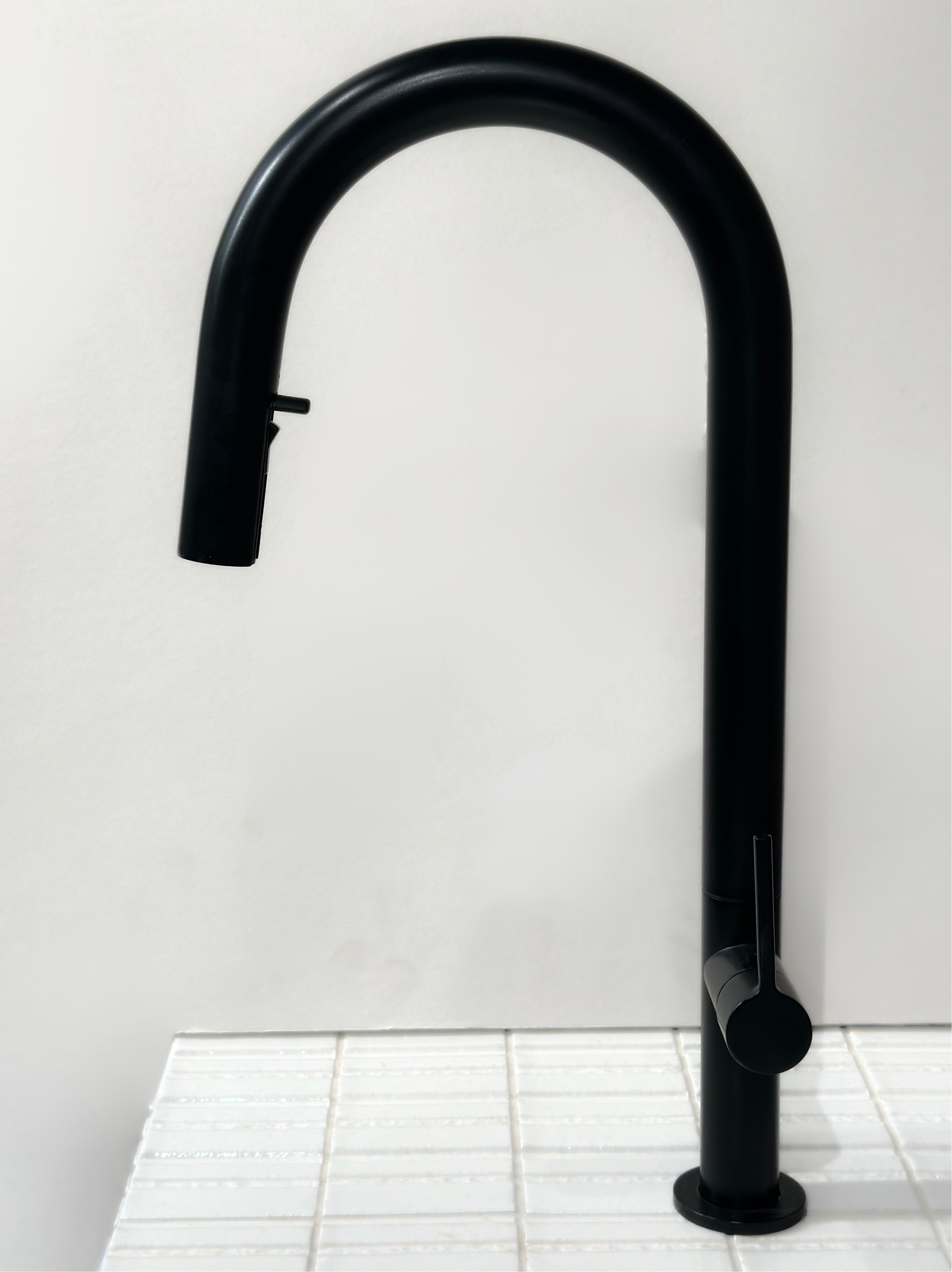 Robinet de cuisine noir mat