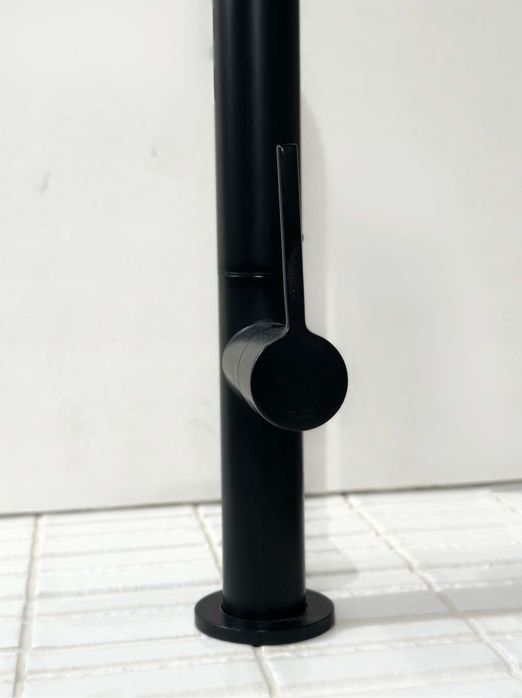 Robinet de cuisine noir mat