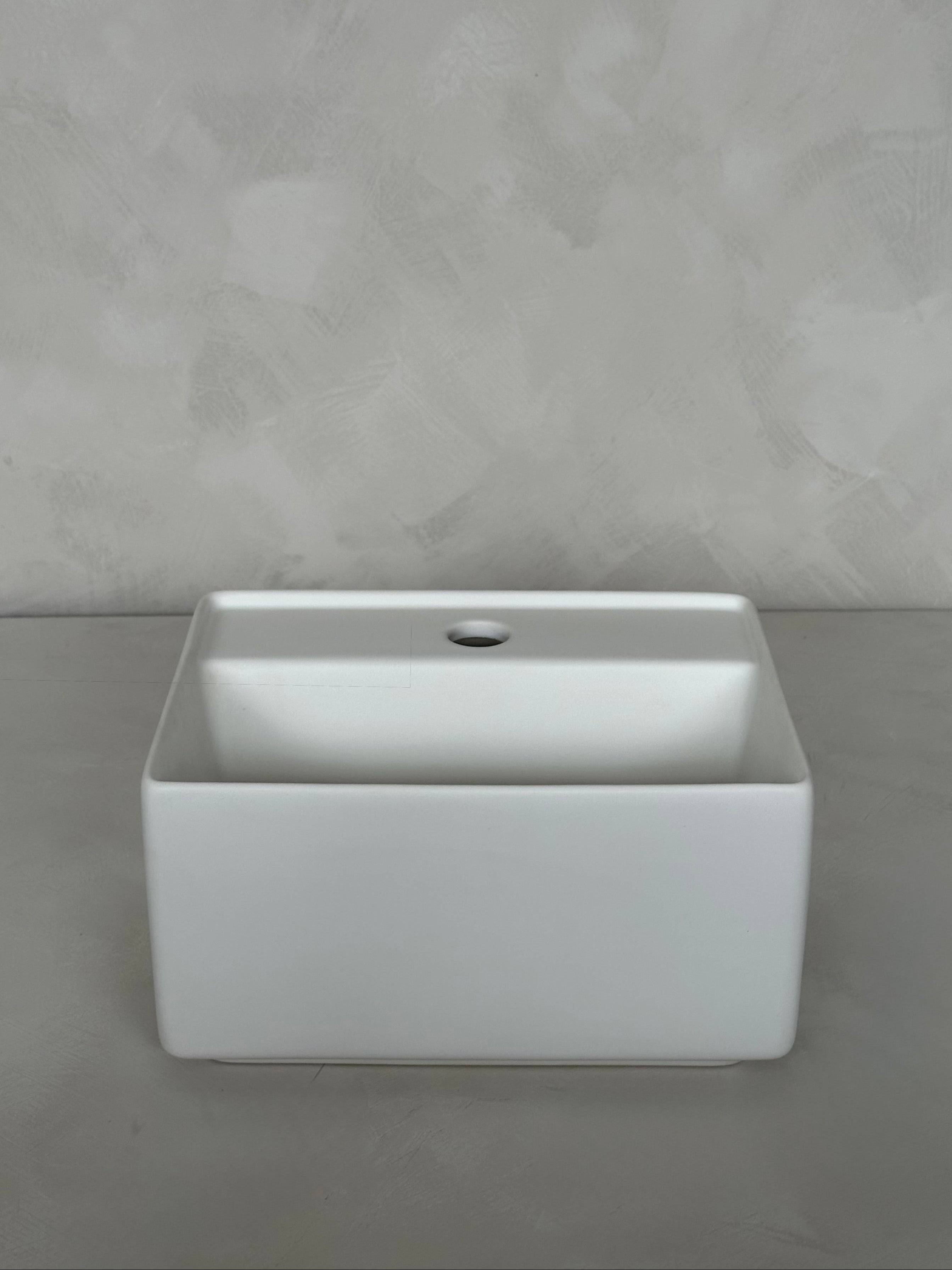 Lavabo mural blanc AeT Fly Mini Mural