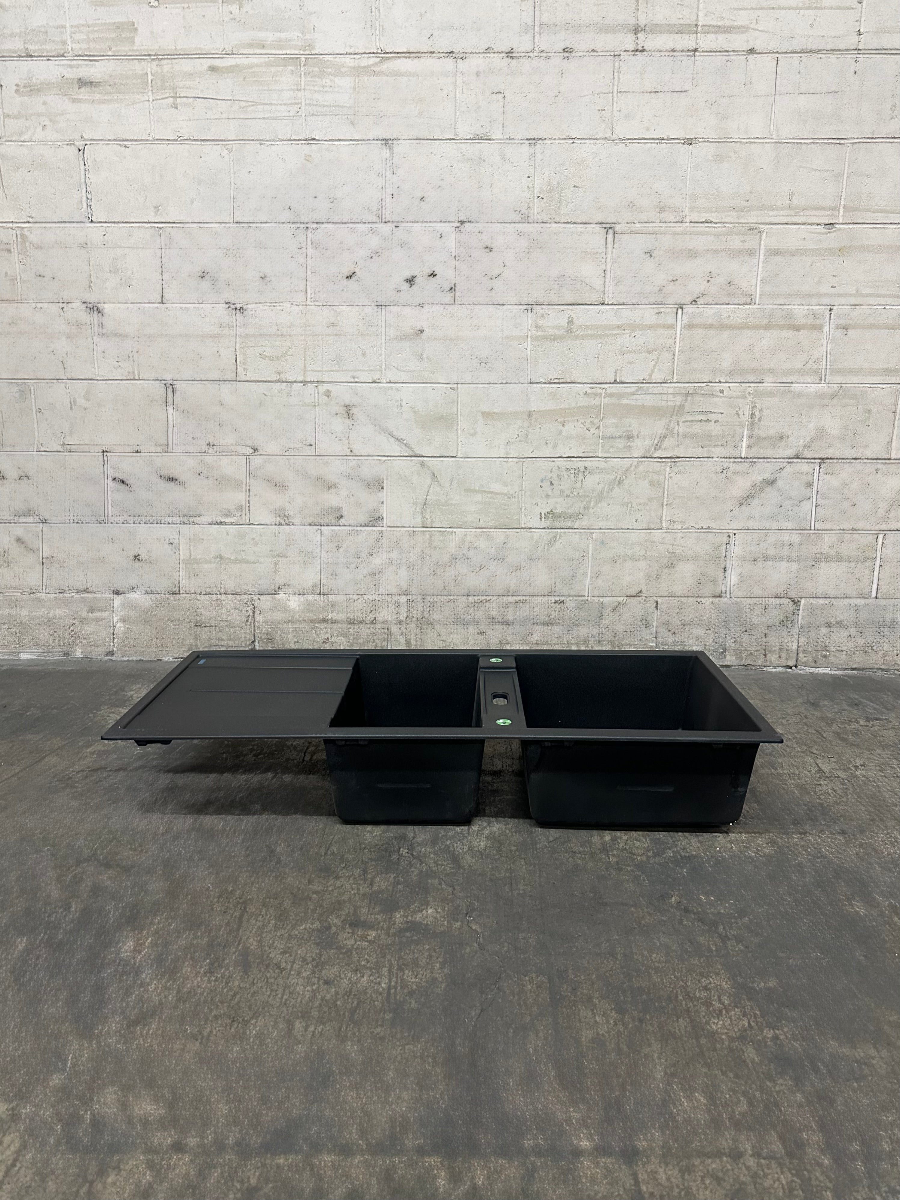 Évier Metra 8S anthracite 46 po