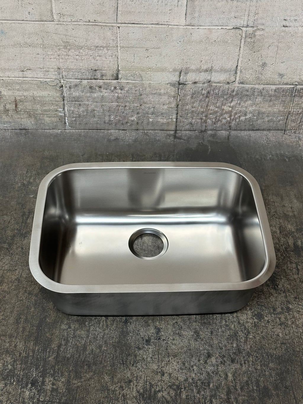 Évier de cuisine Essential U 24po