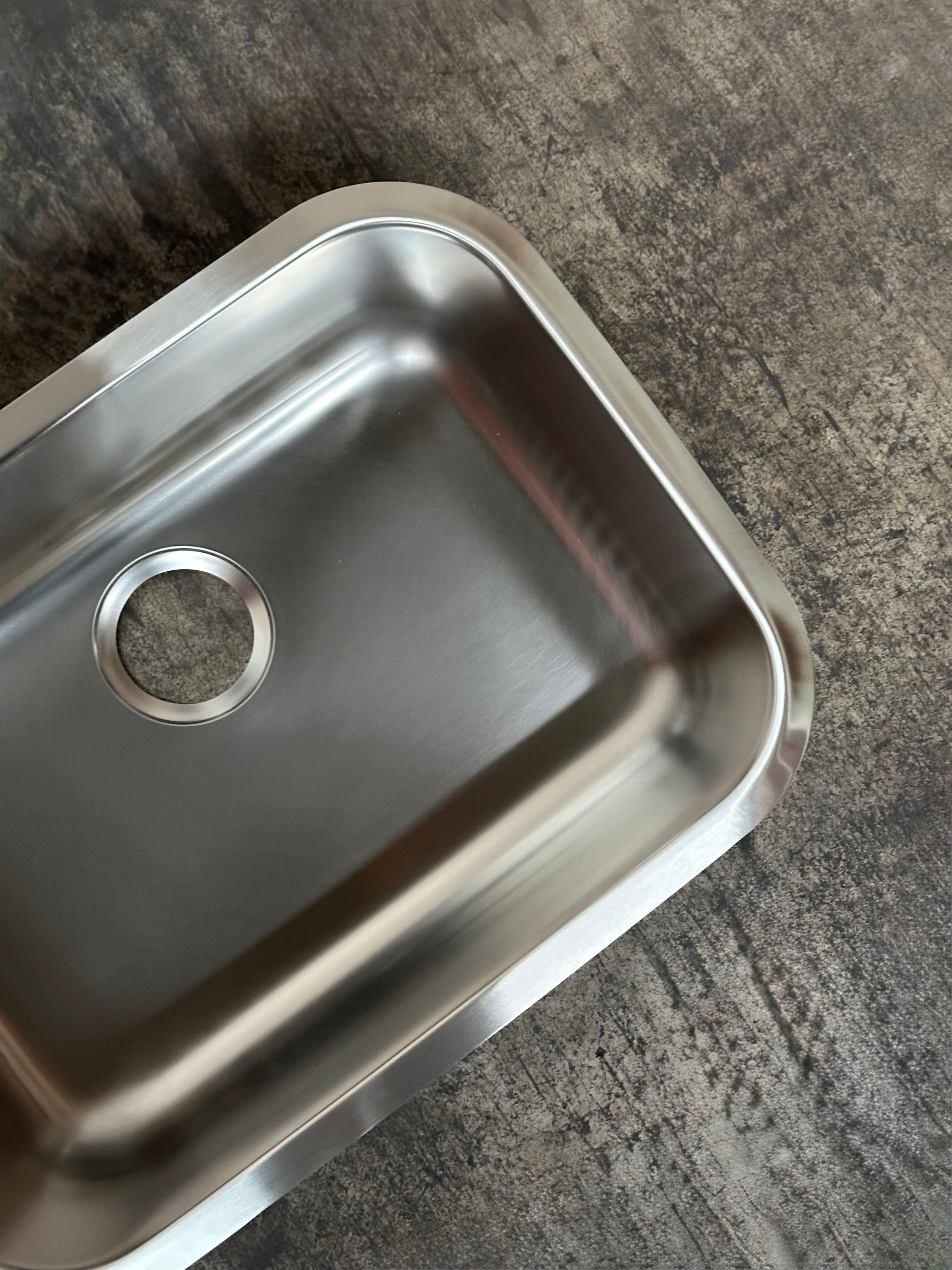 Évier de cuisine Essential U 24po