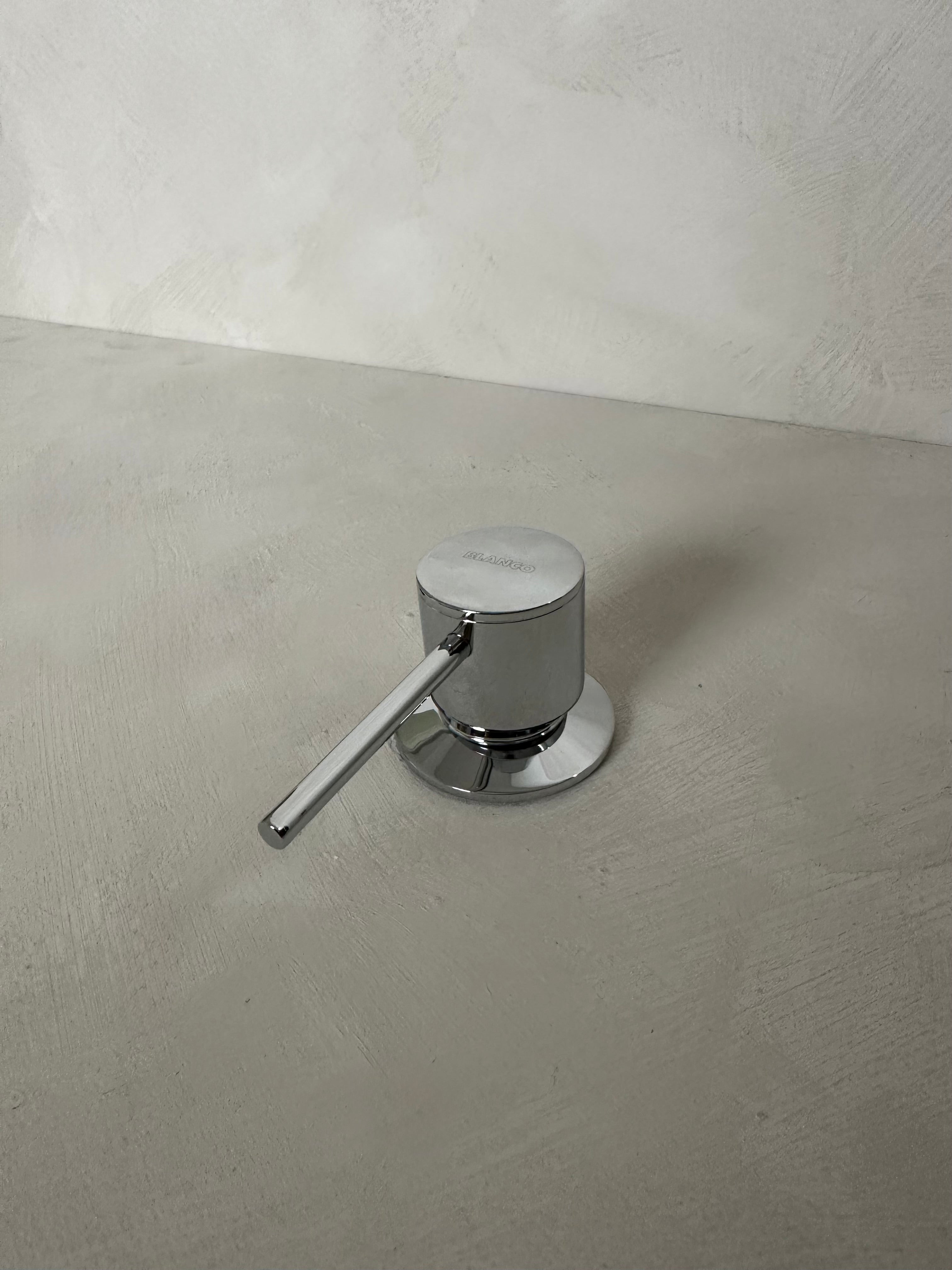 Pompe de savon encastré, Chrome