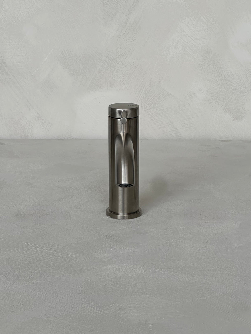 Robinet de lavabo, Inox
