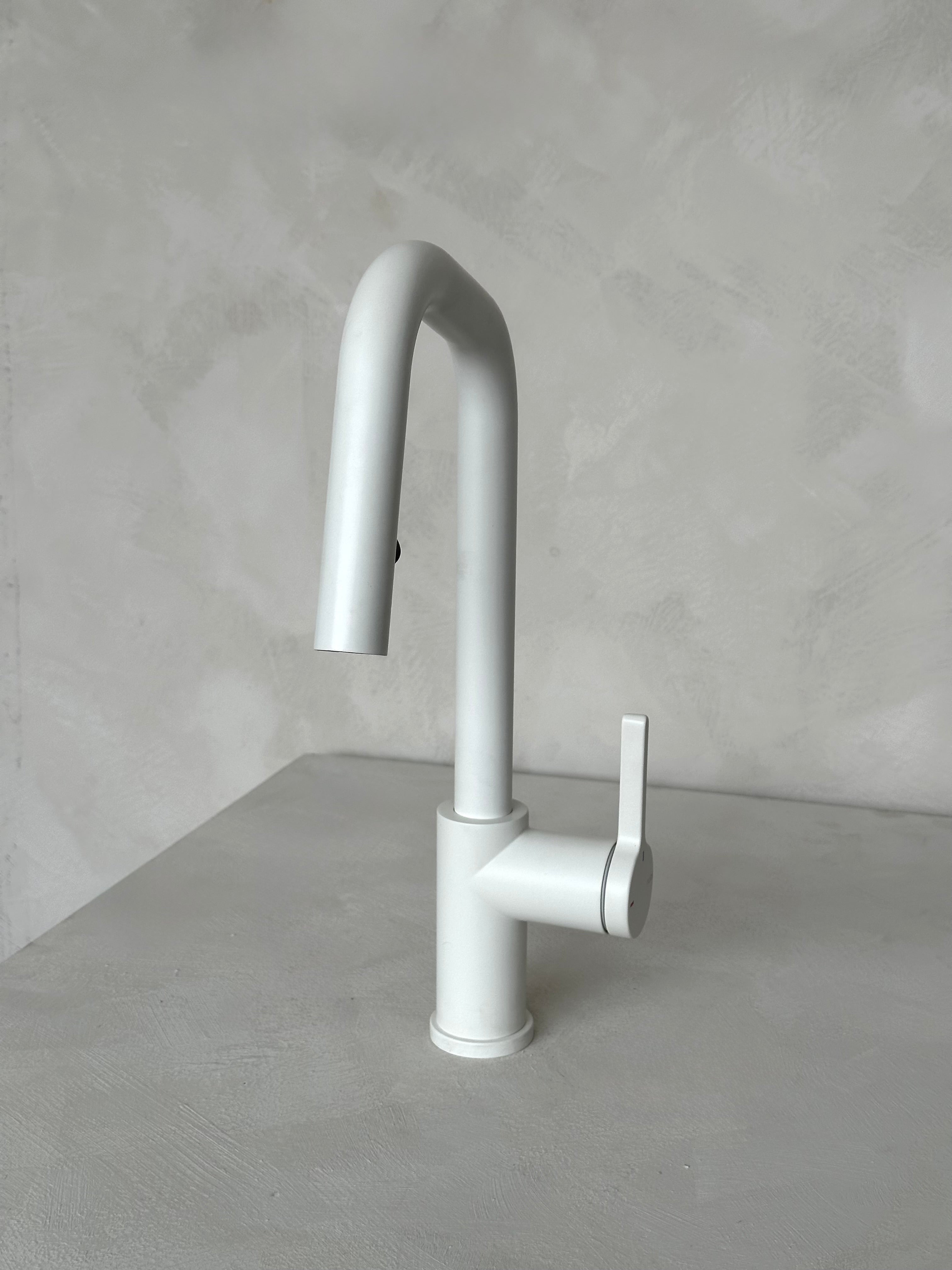 Robinet de cuisine, Blanc mat