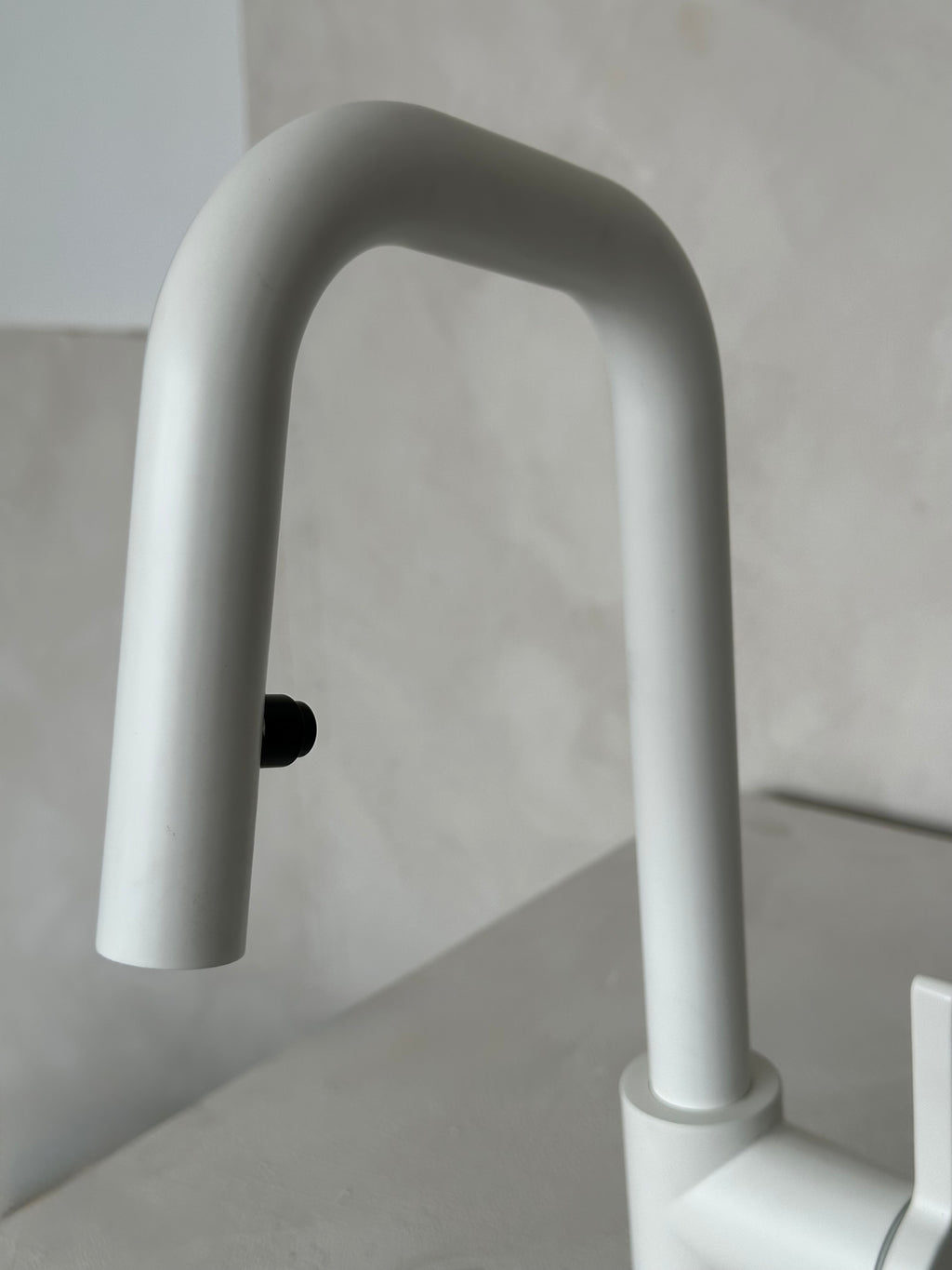 Robinet de cuisine, Blanc mat