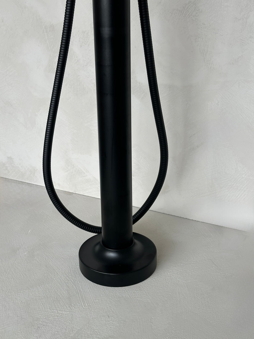 Robinet de plancher pour bain, Noir mat