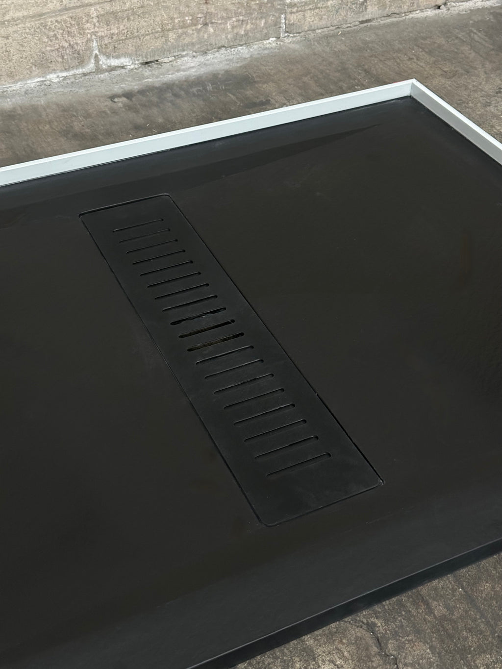 Base de douche en composite, noir mat