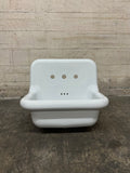 Lavabo en porcelaine mural