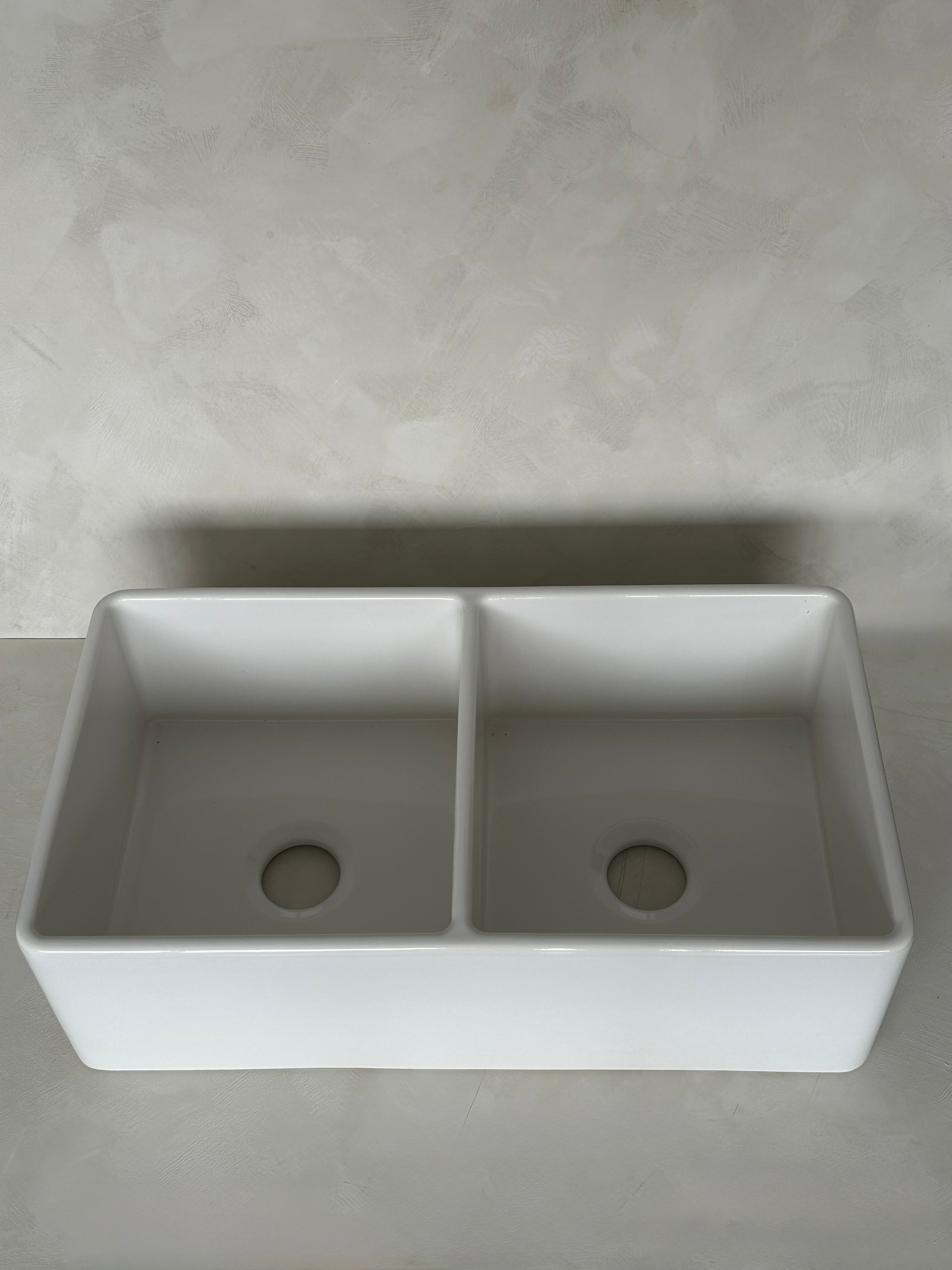 Évier de cuisine en fonte blanc lustré Nantuket T-FCFS33-DBL