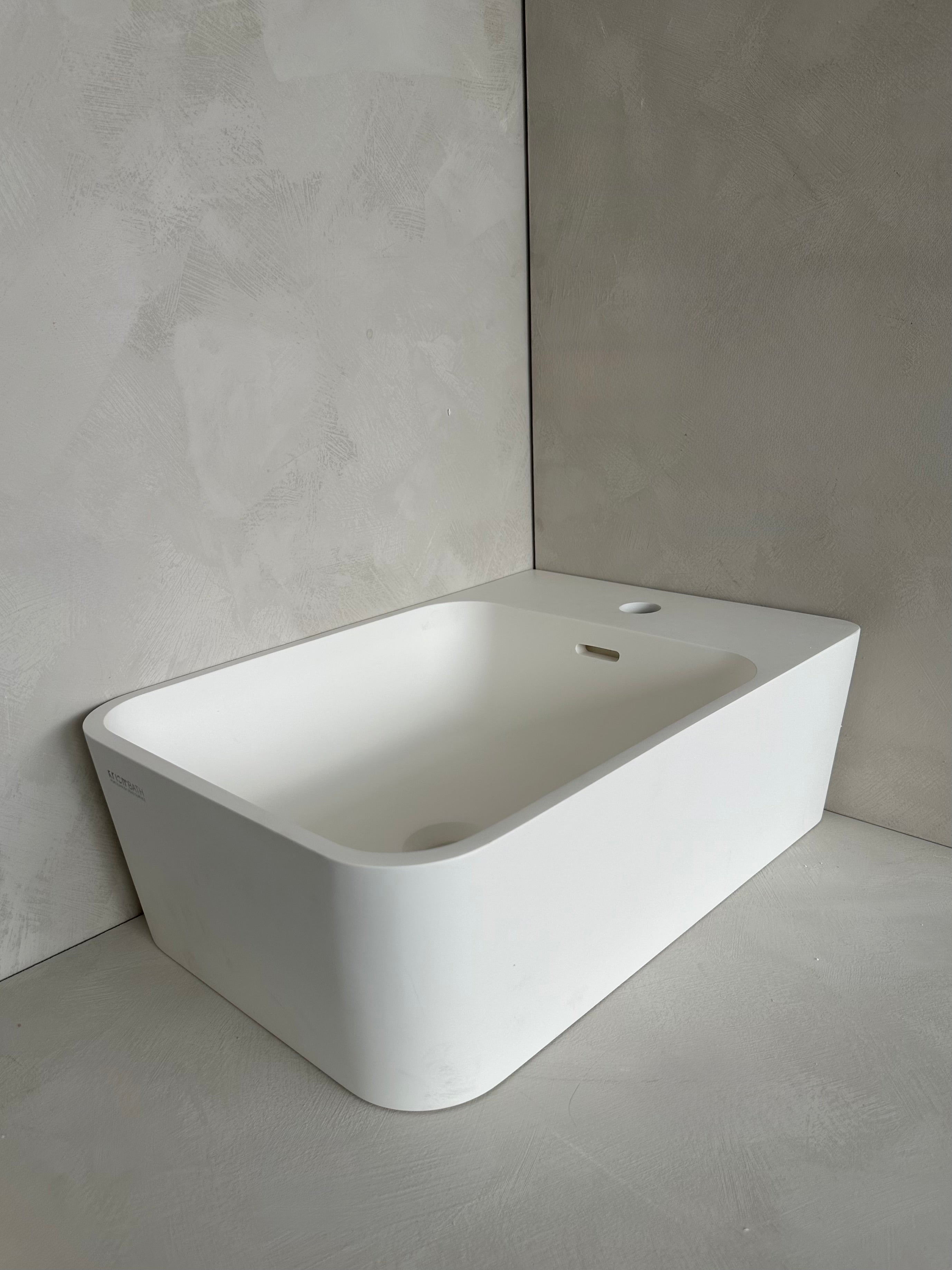 Lavabo mural de coin blanc mat Krion