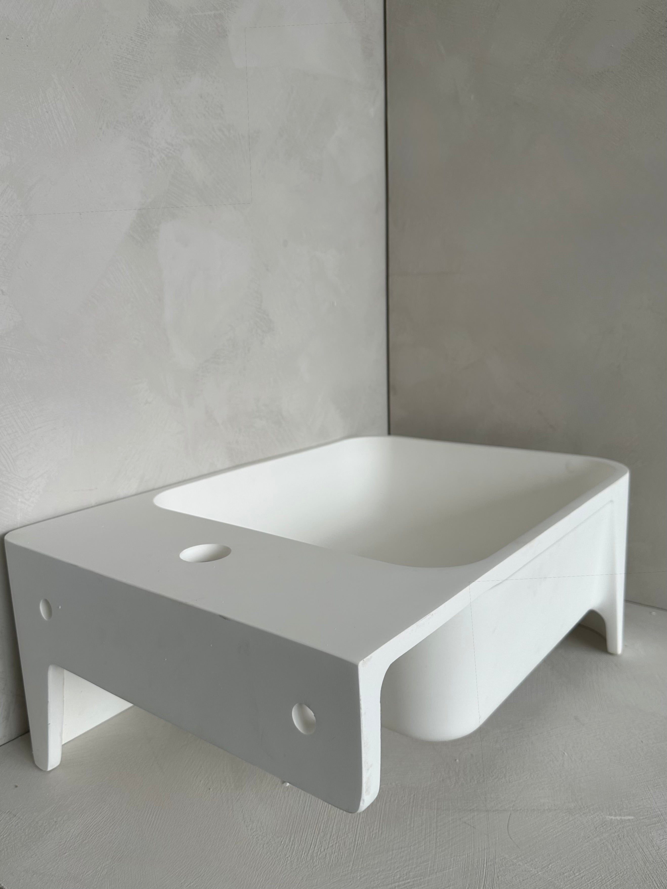 Lavabo mural de coin blanc mat Krion