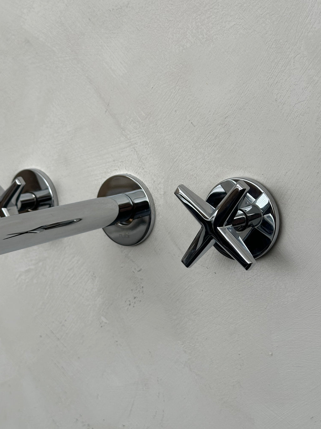 Robinet Lexa Mural Chrome