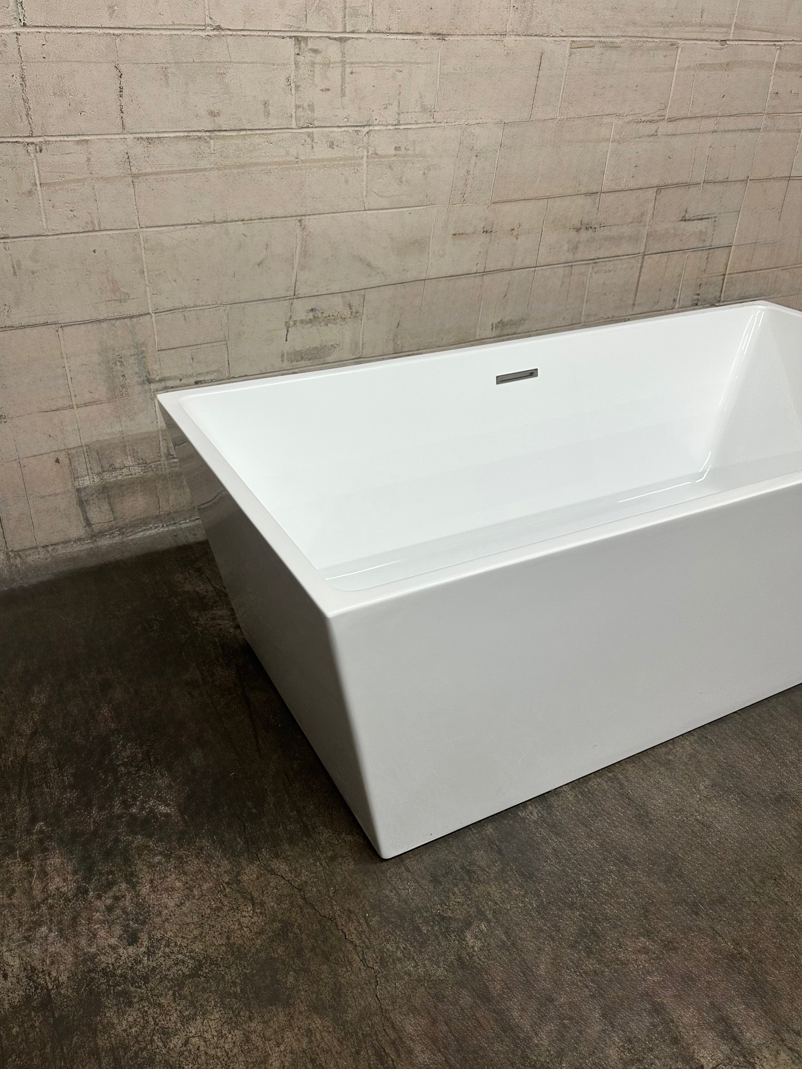 Baignoire autoportante Mia 67 po