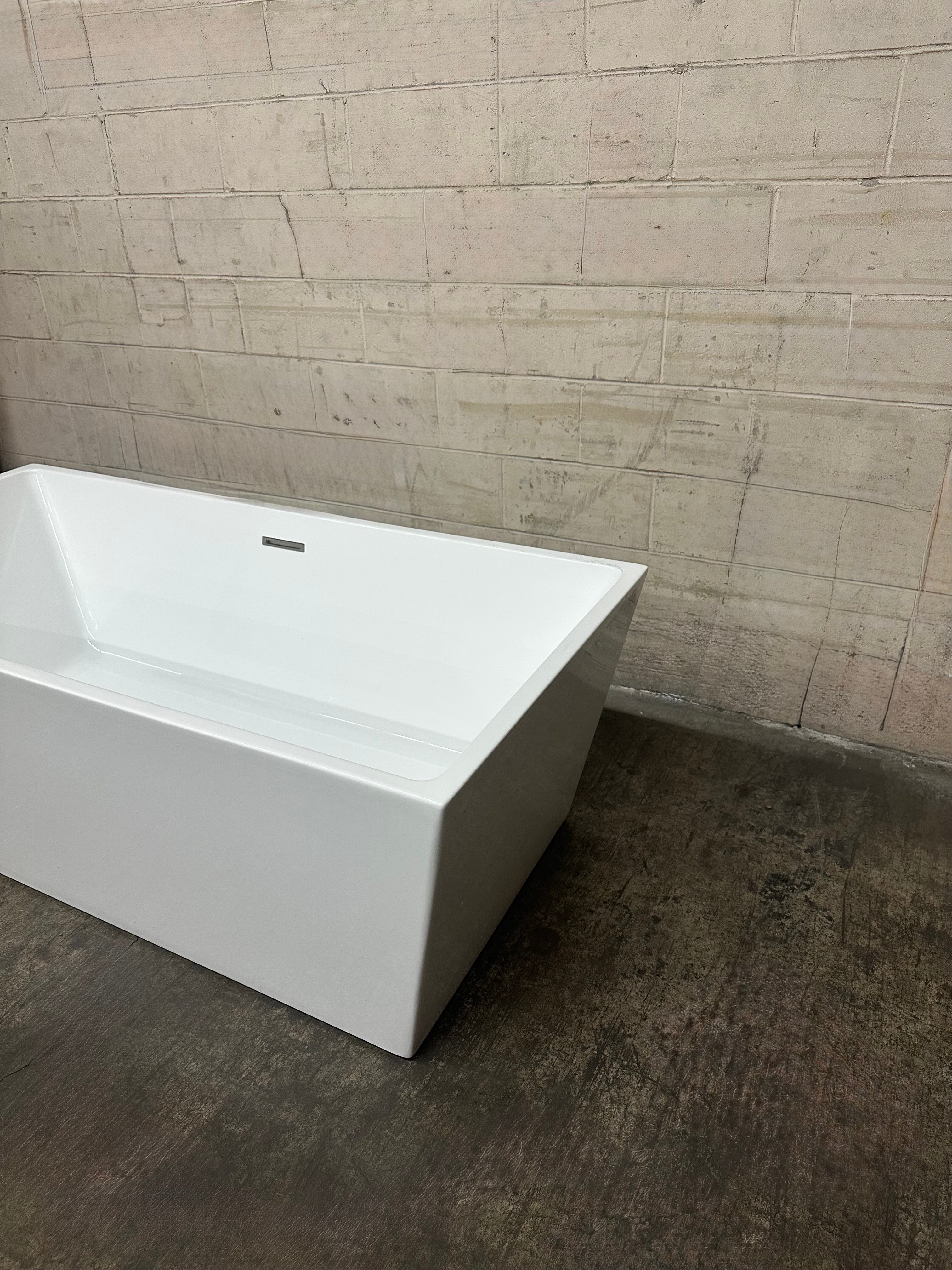 Baignoire autoportante Mia 67 po