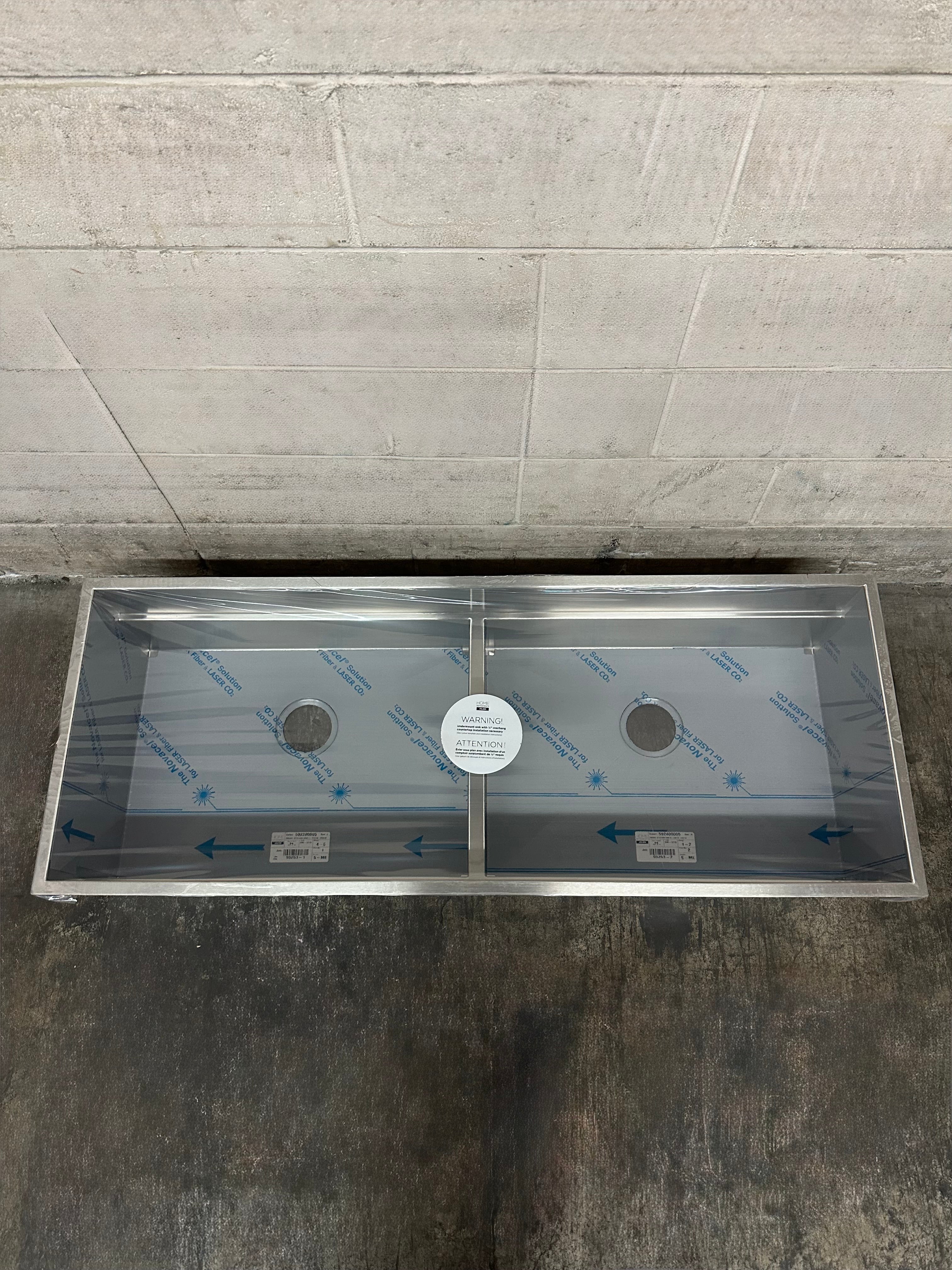 Ensemble d'évier double Smartstation 48po, avec accessoires noyer